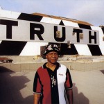 2002_King_on_roof_TRUTH